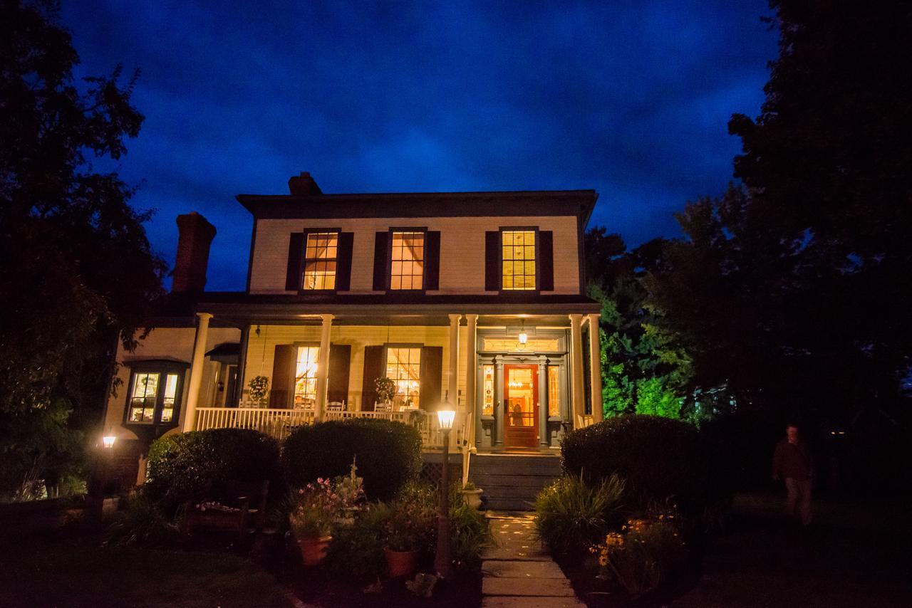 The Borland House Inn Montgomery ภายนอก รูปภาพ